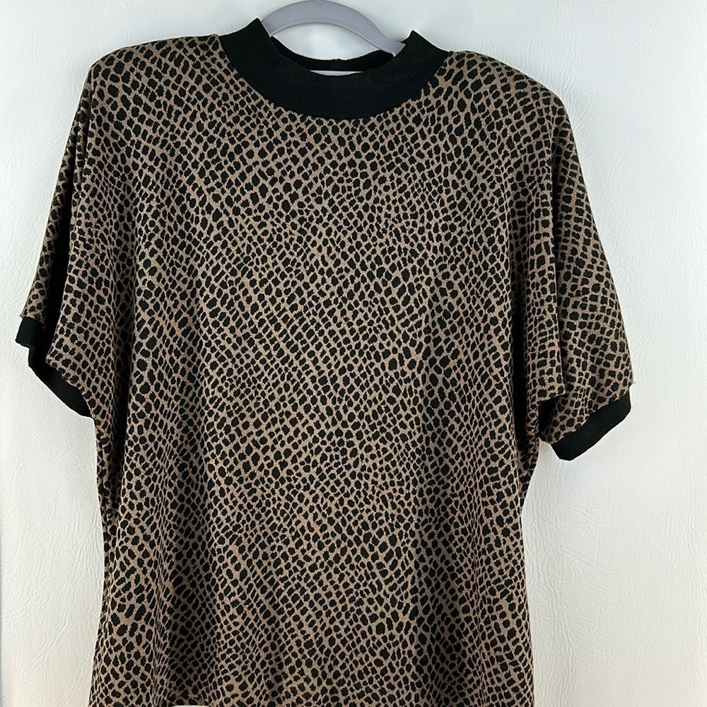 Vintage Barbara Gerwit Two Piece Cheetah Print Skirt/Top